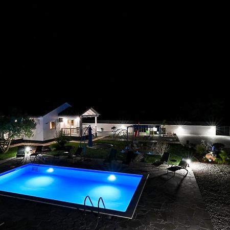 Holiday Home Aprilis With Pool, Jacuzzi And Sauna Galovac  Luaran gambar